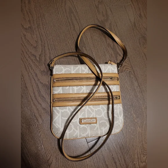 Calvin Klein Beige and Tan Crossbody Bag - Picture 2 of 7